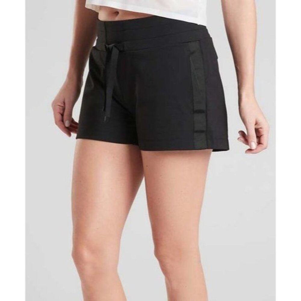 Athleta Black Metro Downtown 4'' High Rise Elastic Waist Casual Shorts 2X